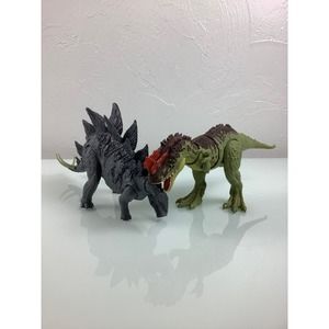 Jurassic World Dominion Massive & Action Attack Stegosaurus Dinosaurs lot EUC